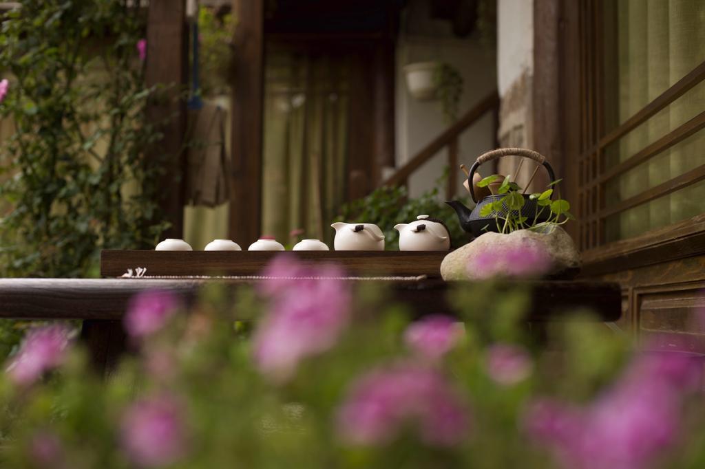 Lijiang Shuhe Qingtao Inn Exterior photo